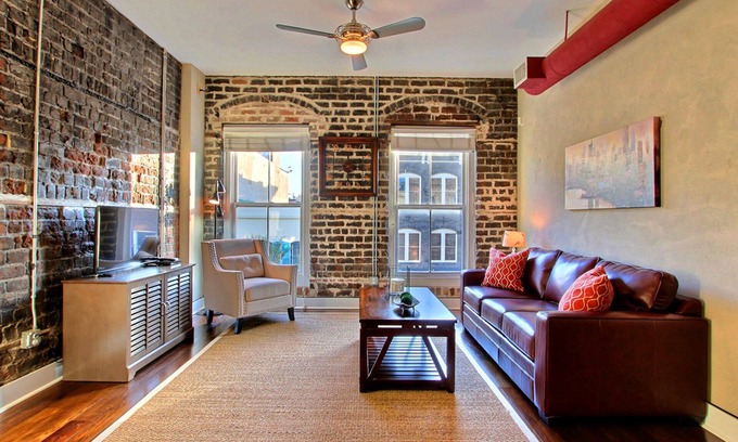 Historic District - North Condo | Heated Pool Access | 5*Clean | Flex Cancelation