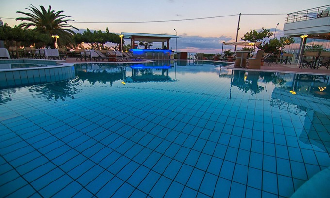 Varia Hotel | Heliotrope Hotels