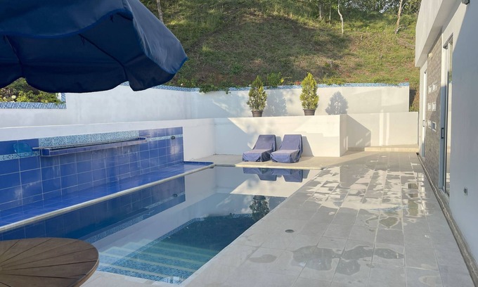 Melgar Cottage | Hermosa Casa Vacacional Para Compartir en Familia o con tus Amigos. Súper Seguro