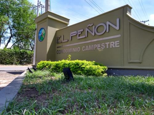 Girardot Villa | Hermosa casa en condominio campestre el peñon