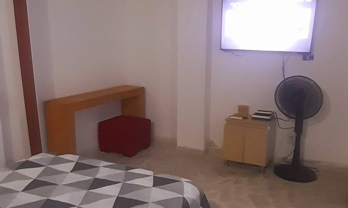 Metropolitana House | Hermosa Casa Para Huéspedes muy Central