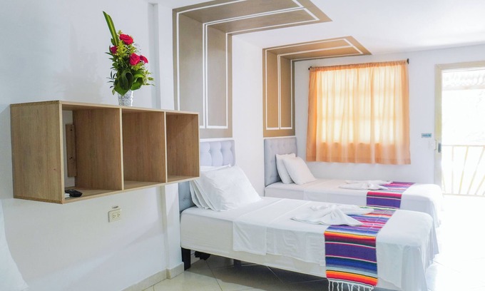 Covenas Hotel | Hermosa Habitación Estándar Quíntuple A Pie De Playa