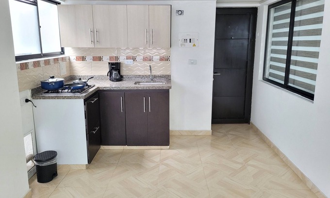 Puente Aranda House | Hermoso Aparthotel White House Gran Comodidad a los 15 Minutos Embajada Eeuu