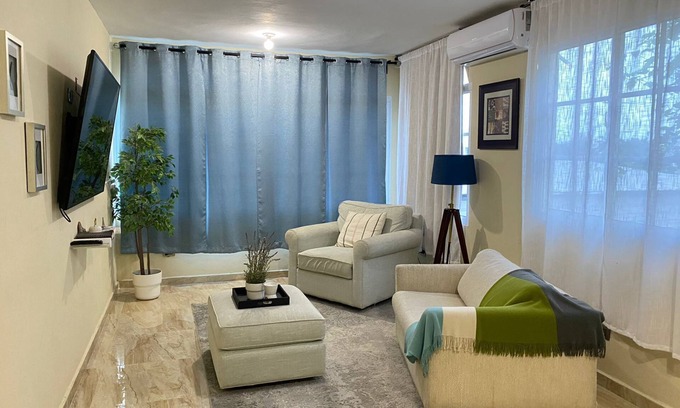 Los Frailes Apartment | Hermoso y acogedor apartamento a solo 10 minutos del aeropuerto Las Américas.