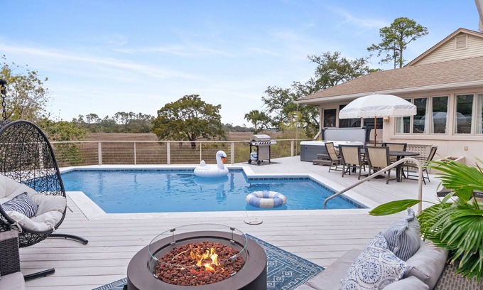 Sea Pines House | Heron Hideaway: Grand Marsh Home w/Pool & Hottub
