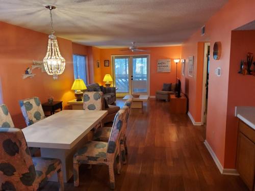 The Dunes Apartment | Heron Pointe D-1