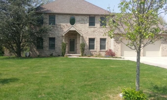 Dillsburg House | HERSHEY, Roundtop, Carlsle, Gettysbrg, Harrisbrg 4.7ksq ft, 5 BR/5BA