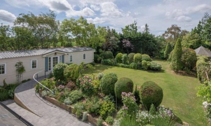 St Nicholas-at-Wade House | Hidden Gem!