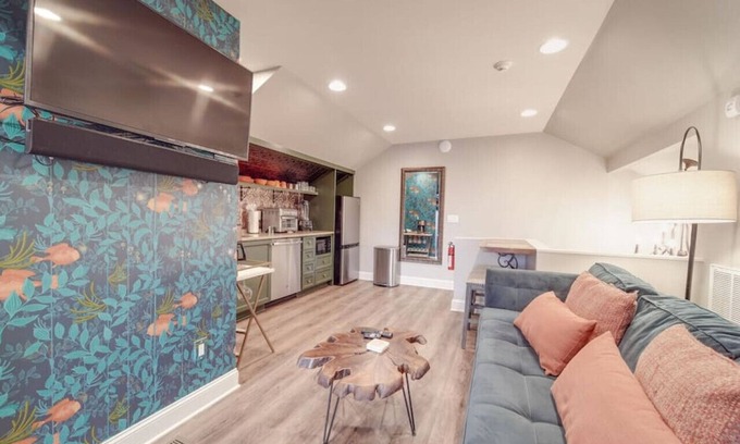 Charlotte House | Hidden Gem Carriage House—Stylish & Walkable Stay!