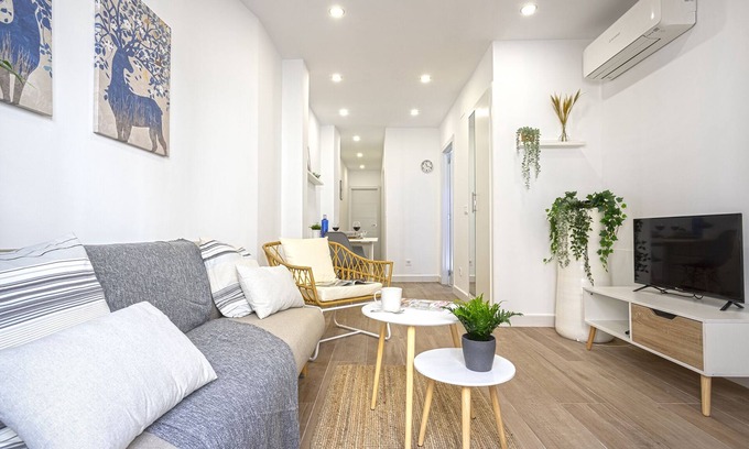 Perchel Norte Condo | Hidden Secret in Málaga