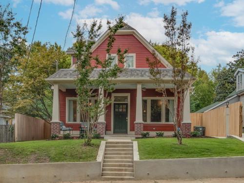 East Midtown House | Higbee House Too, AKA The Jolly Roger