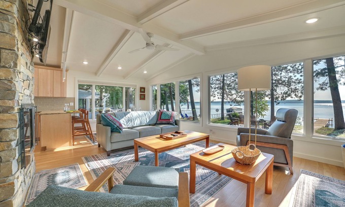 Higgins Lake House | Higgins Lake House w/Swimming Dock!