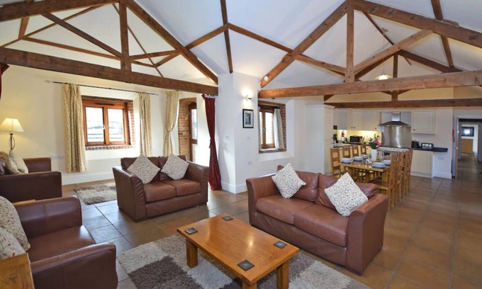 Colyton Cottage | High Quality, Stunning Rural Views, AONB, Jurassic Coast, dog friendly,