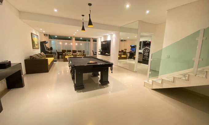 Maresias House | High standard house in Maresias, - 34 people Weekday specials