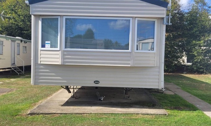 Clacton-on-Sea Ski Chalet | Highfield Grange Holiday Park