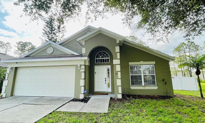 Highlands Reserve House | Highlands Reserve - fully renovated, ultra-modern 4-bedroom, 2-bathroom villa.