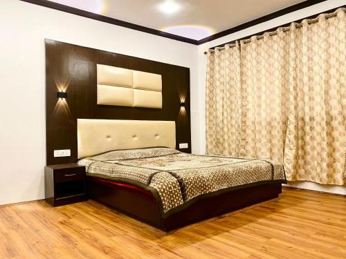 Srinagar House | Highway residency