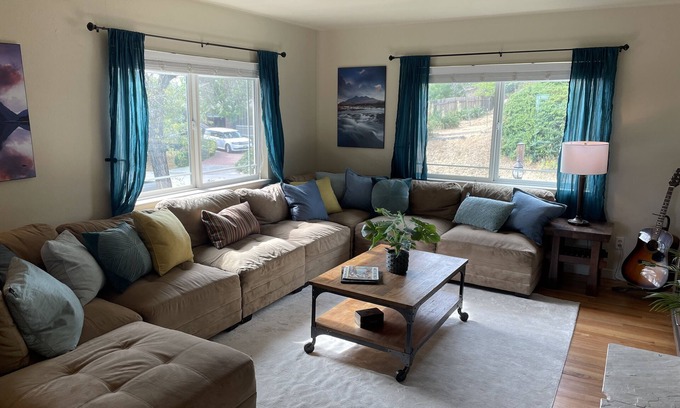 North Auburn House | Hike, Bike, Shop w/Pool - Its all right here in Auburn