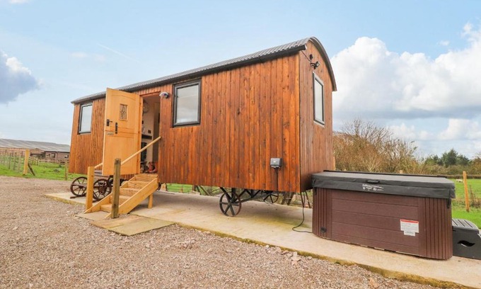 Preston House | Hillcrest Shepherds Hut