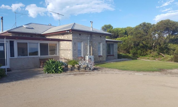 Warrenben House | Hillocks Drive