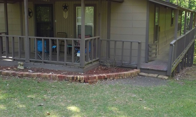 Murfreesboro Cabin | HILLSIDE HIDEAWAY.. a peaceful place to relax and enjoy yourself and family.