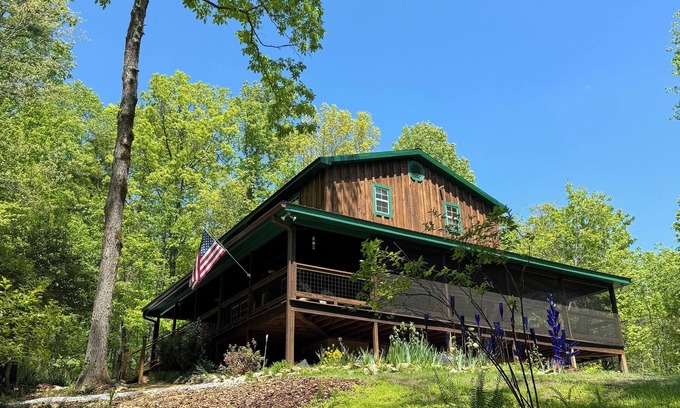 Ellijay Cabin | Hilltop Retreat- quiet and private, hot tub and 20 acres of wilderness.