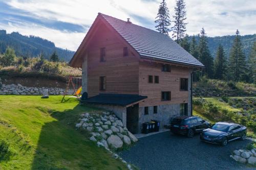 Demanovska Dolina Ski Chalet | Hillview Jasná Chalet