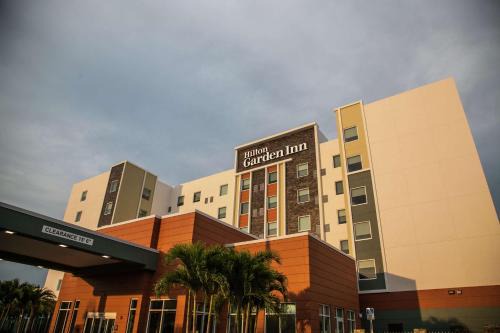 Lutz Hotel | Hilton Garden Inn Tampa Suncoast Parkway