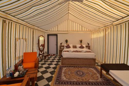 Amar Sagar Pol Resort | Hilton Heritage Resort