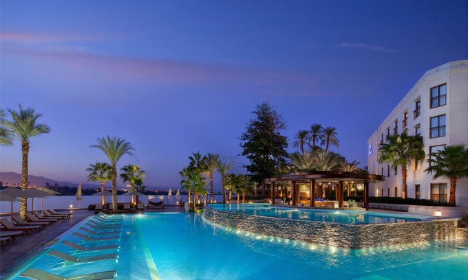 Luxor Resort | Hilton Luxor Resort & Spa