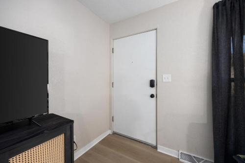 Peoria Heights House | Hines Haven - Unit 2 - Perfect BNB for YOU