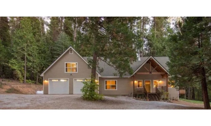 Mi-Wuk Village Cabin | Hinrichsen Private Cabin Getaway