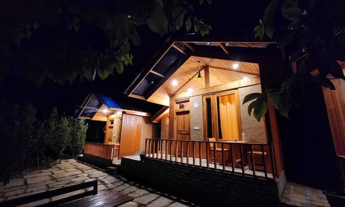 Banjar Cabin | Hipostel Laida - Tirthan