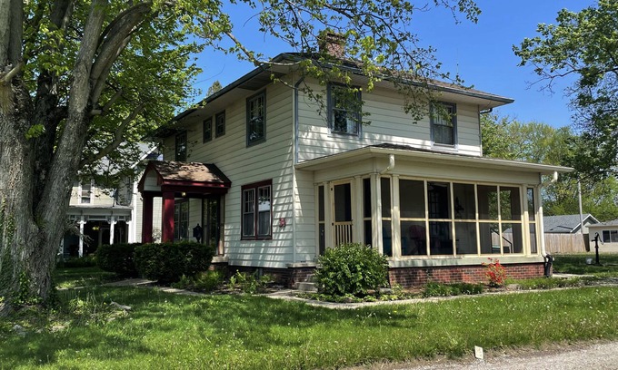 Brownsburg House | Historic Brownsburg Home- Close to parks, restaurants, and shops!