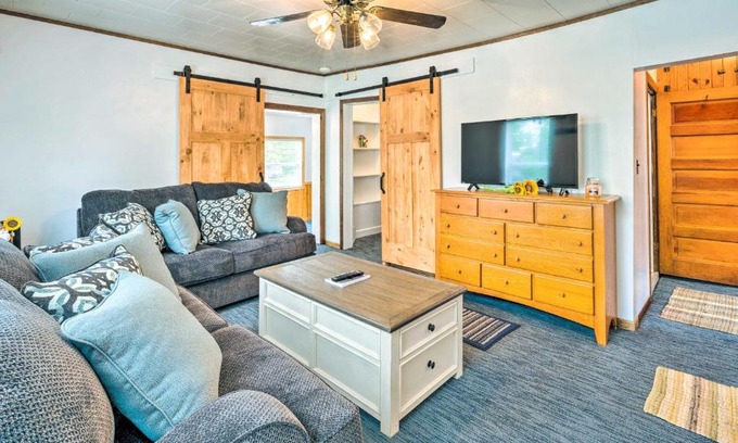 Arnolds Park House | Historic Cabin Retreat Steps to Okoboji Lake