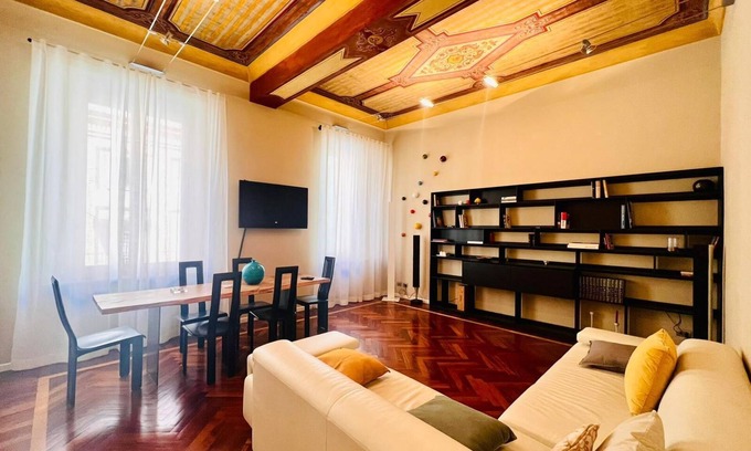 Old Town Apartment | Historic Center Modena- Corso Canalgrande Theater House