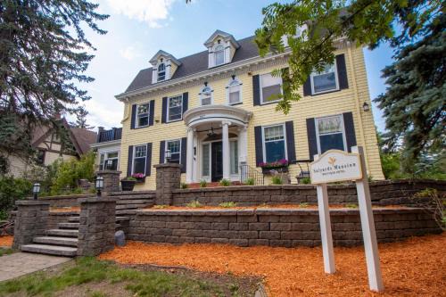 Congdon Park Hotel | Historic Salyards Mansion by Heirloom Boutique Collection