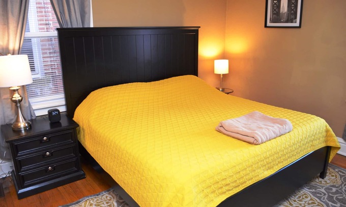 Southwest Garden Apartment | Historic Southwest Gardens Neighborhood, Convenient To Everything, King Bed 1W