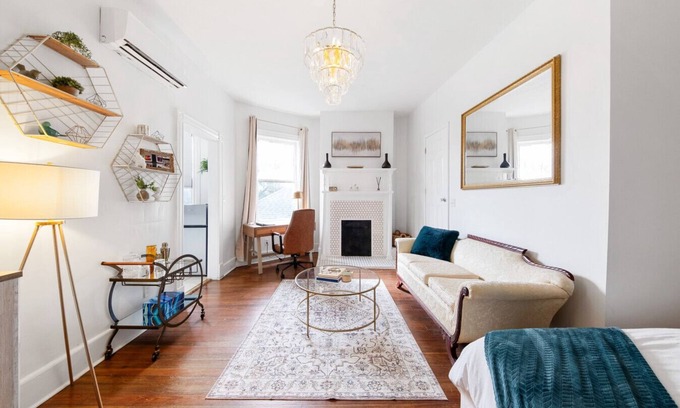 Macon Apartment | Historic Suite Near Mercer & Downtown