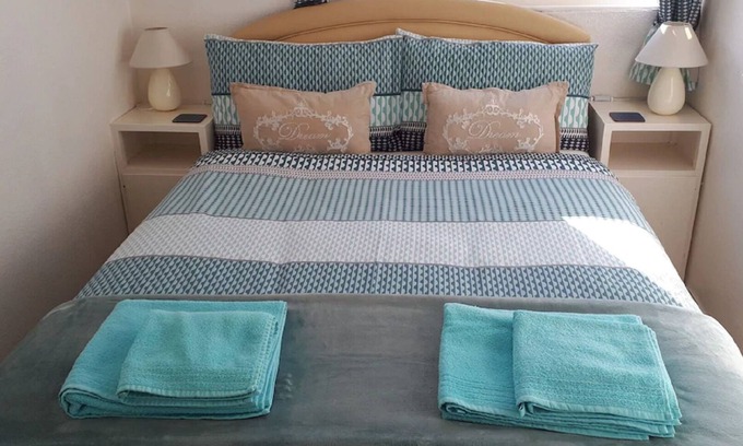 West Bay House | Historical Jurassic Coastline and small fishing harbour