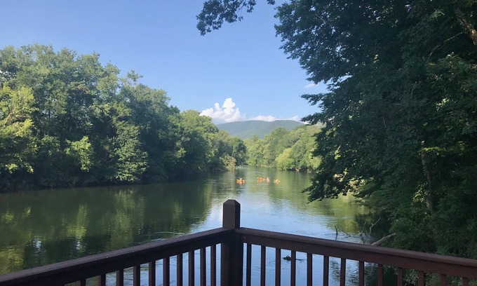 Benton House | Hiwassee River House Fisherman's Dream
