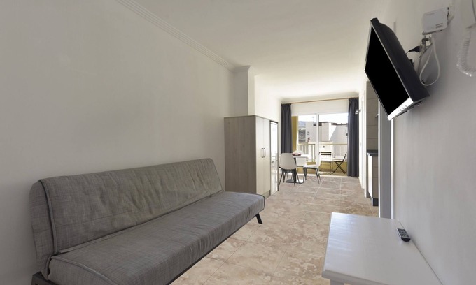 Playa San Juan Apartment | Holiday Apartment “Macarena” in Playa San Juan with Mountain View and Balcony