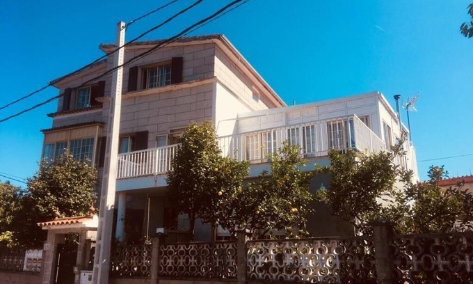 Vilanova Apartment | Holiday apartment Vilanova de Arousa for 1 - 5 persons with 3 bedrooms - Holiday apartment