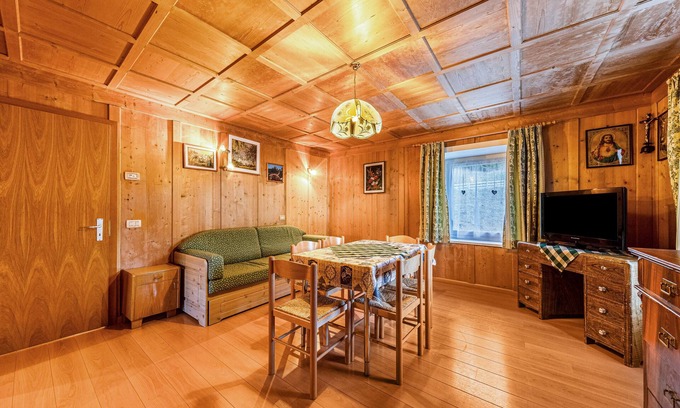 San Giovanni di Fassa Apartment | Holiday Apartment "Ciasa Tach" with Mountain View, Balcony & Wi-Fi