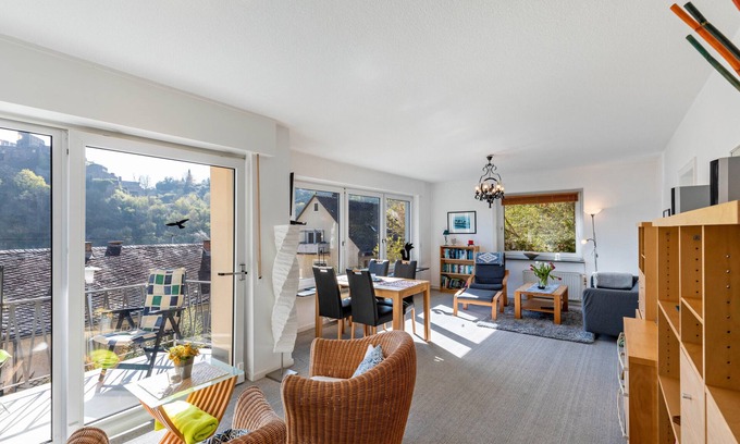 Sankt Goar Apartment | Holiday Apartment 'Burgblick' with Balcony