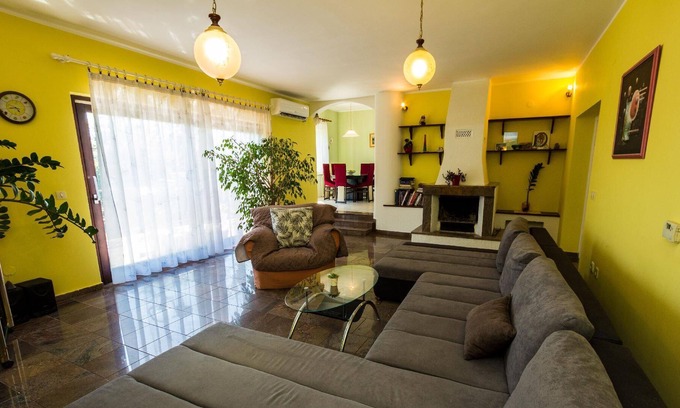 Sarsoni House | Holiday apartment Drazice for 1 - 5 persons with 3 bedrooms - Holiday house