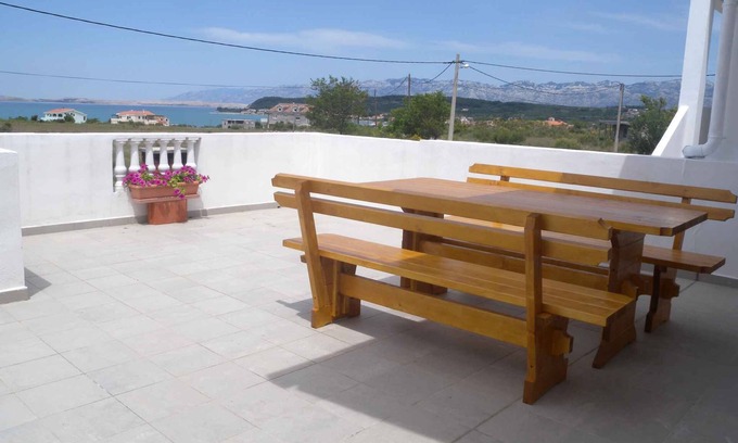Ljubac Apartment | Holiday apartment mit Terrasse und Klimaanlage