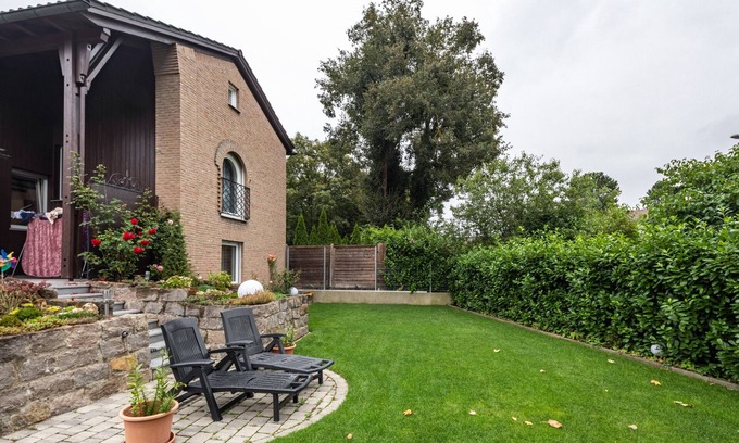 Heidenheim an der Brenz Apartment | Holiday Apartment "Pension Waldblick" with Private Terrace, Shared Garden & Wi-Fi