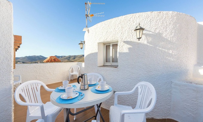 El Pozo de los Frailes House | Holiday Home 'Loli 2' with Private Terrace and Air Conditioning
