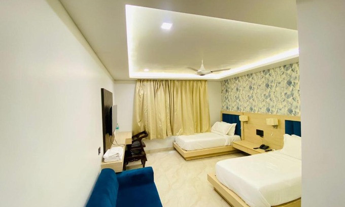 Knowledge Park III Hotel | Holiday Grand Unit a Fabebo Group